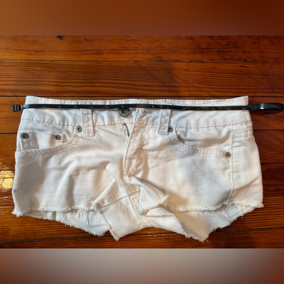 Mudd White Denim Shorts - Picture 3 of 3